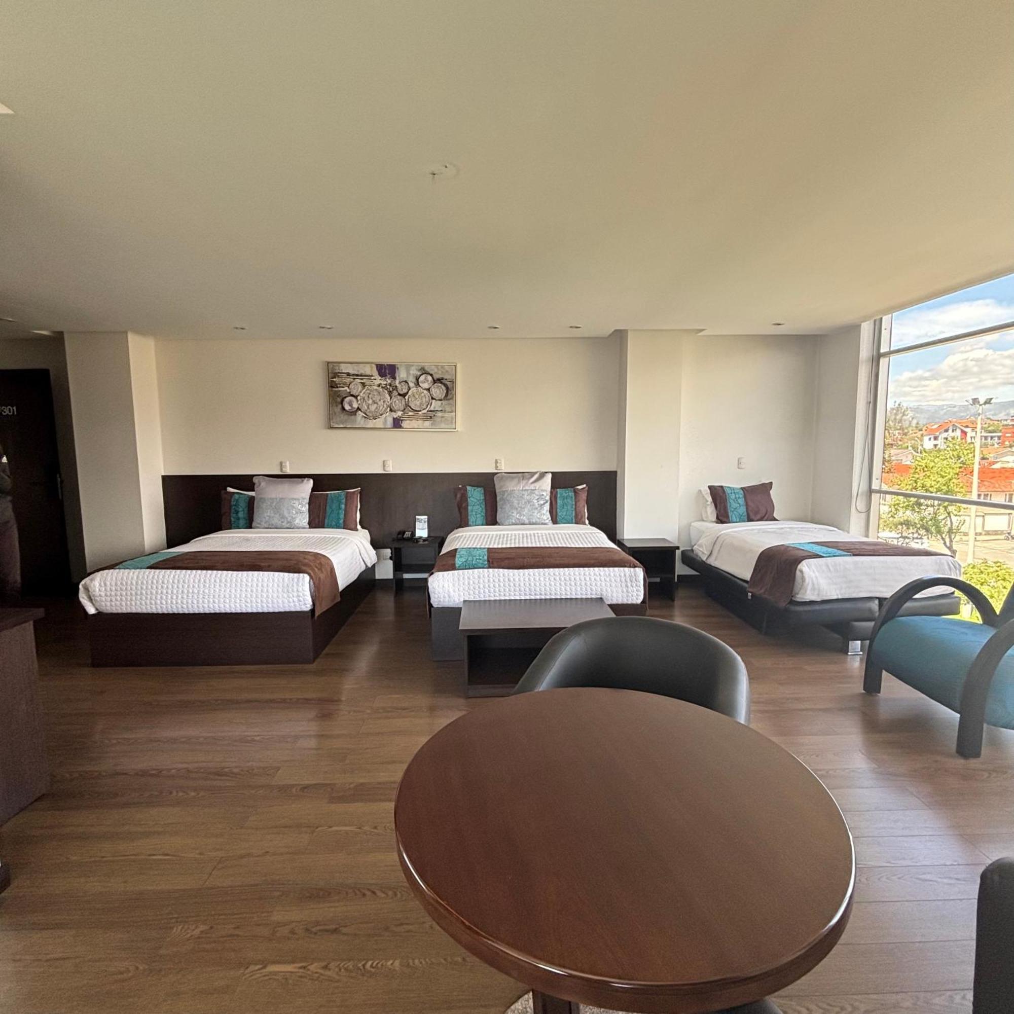 Hotel Valgus Куэнка Экстерьер фото